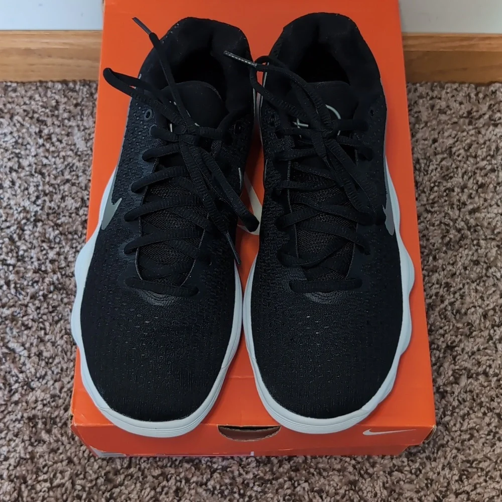 2017 Hyperdunks - Picture 4 of 5